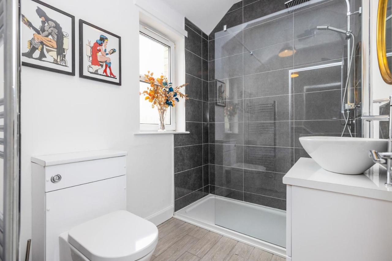 פיבלס Cosy Town Centre Cottage מראה חיצוני תמונה